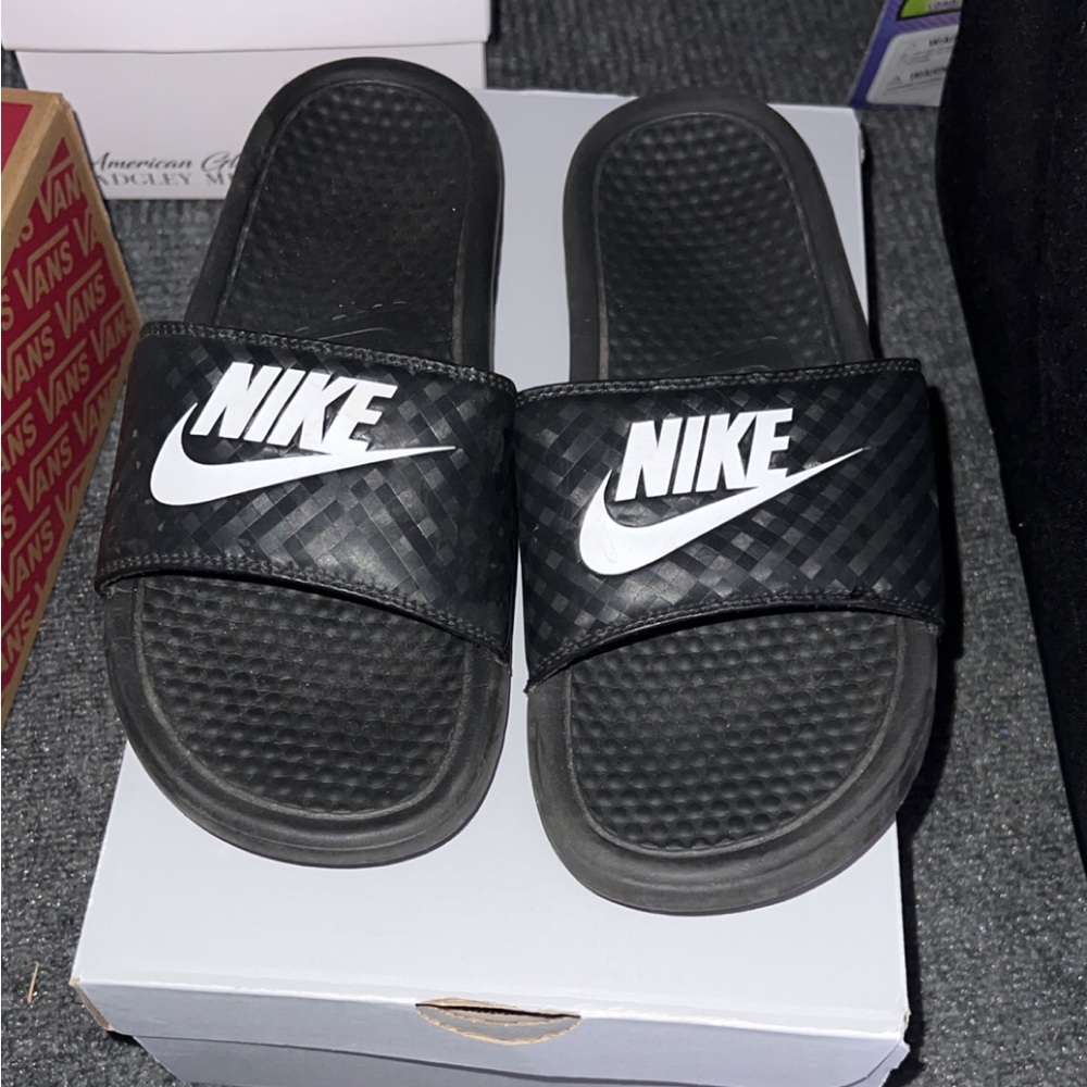 Black Nike Slides